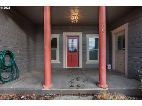 1802 Belmont Avenue Hood River OR 97031