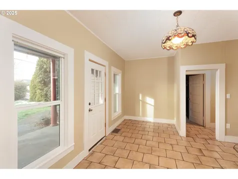 1802 Belmont Avenue Hood River OR 97031
