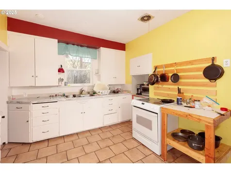 1802 Belmont Avenue Hood River OR 97031