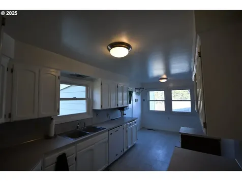 4233 Chenoweth Road The Dalles OR 97058