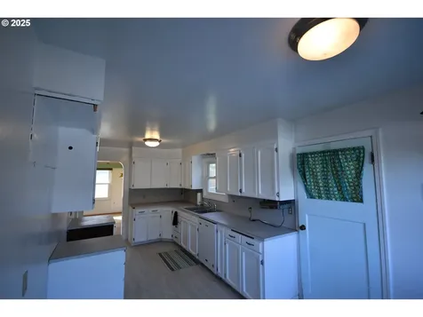 4233 Chenoweth Road The Dalles OR 97058