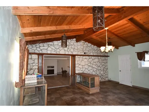 4233 Chenoweth Road The Dalles OR 97058