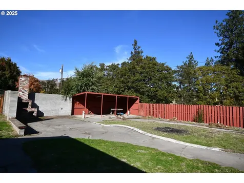 4233 Chenoweth Road The Dalles OR 97058