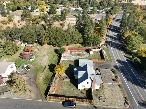 4233 Chenoweth Road The Dalles OR 97058