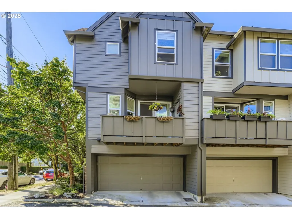 8805 SE 13th Avenue Portland OR 97202