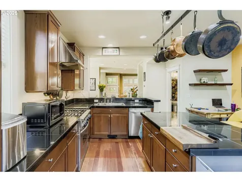 8805 SE 13th Avenue Portland OR 97202
