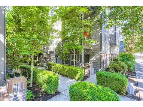 8805 SE 13th Avenue Portland OR 97202
