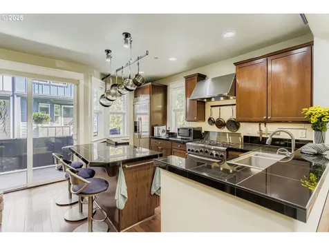 8805 SE 13th Avenue Portland OR 97202