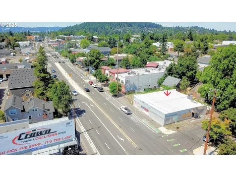 8827 SE Division Street Portland OR 97266