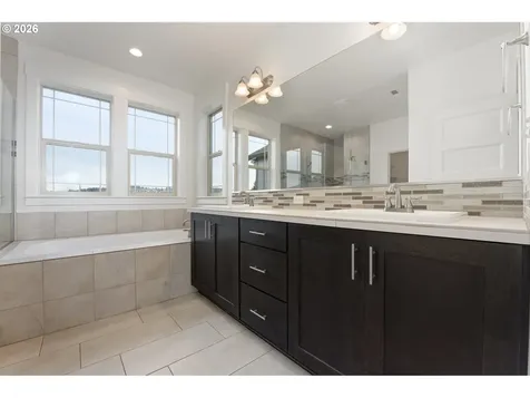 13540 SE Greenwood Court Clackamas OR 97015