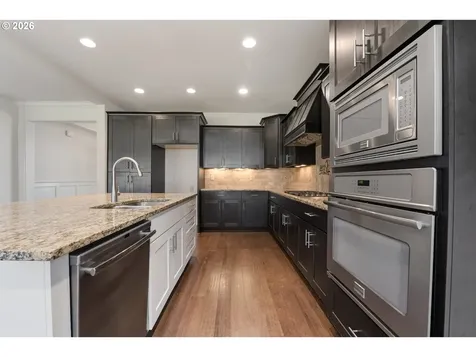 13540 SE Greenwood Court Clackamas OR 97015
