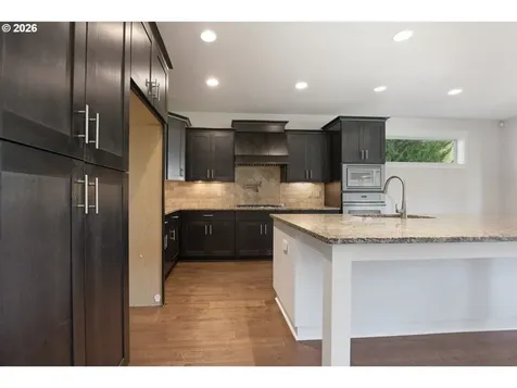 13540 SE Greenwood Court Clackamas OR 97015
