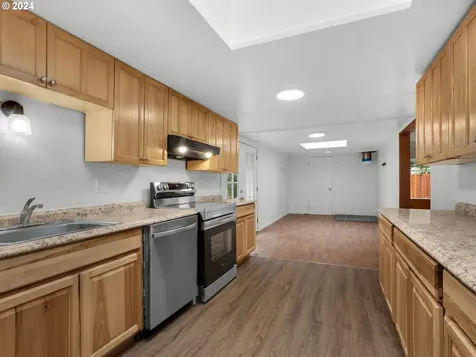 82461 Maple Road Seaside OR 97138