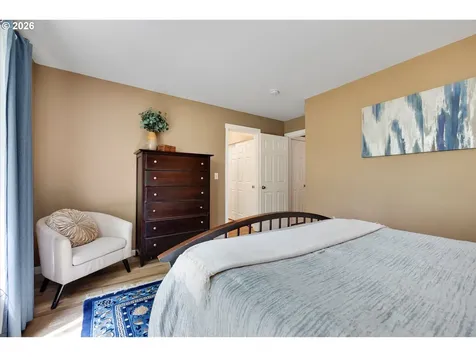 5584 NE Caddis Drive Hillsboro OR 97124