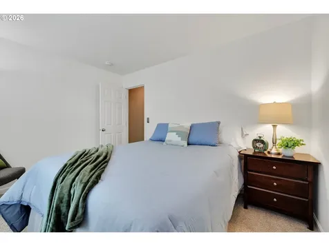 5584 NE Caddis Drive Hillsboro OR 97124