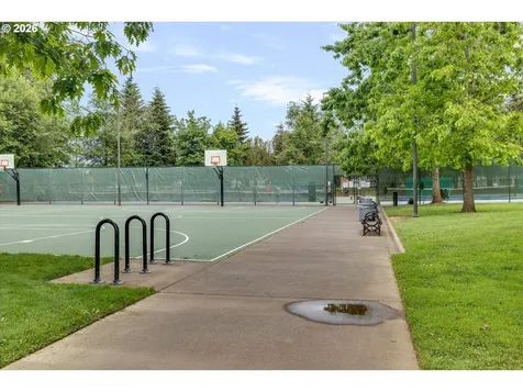 5584 NE Caddis Drive Hillsboro OR 97124