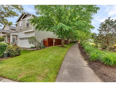 5584 NE Caddis Drive Hillsboro OR 97124