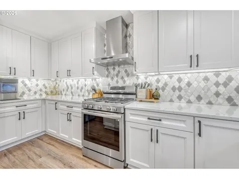 16496 Front Avenue Oregon City OR 97045