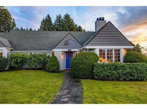 6500 SE Scott Drive Portland OR 97215
