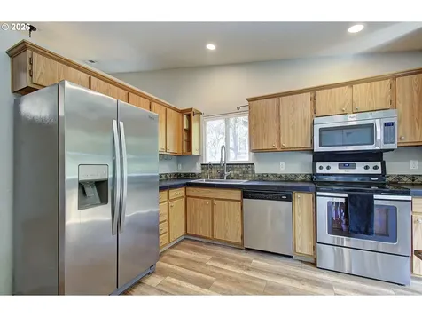10517 NE 45th Avenue Vancouver WA 98686