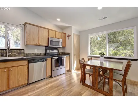 10517 NE 45th Avenue Vancouver WA 98686