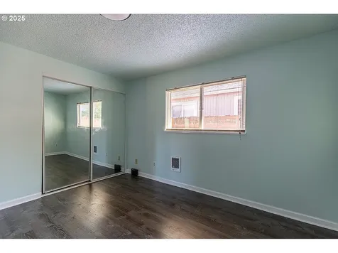 6331 SE 83rd Avenue Portland OR 97266