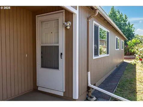 6331 SE 83rd Avenue Portland OR 97266
