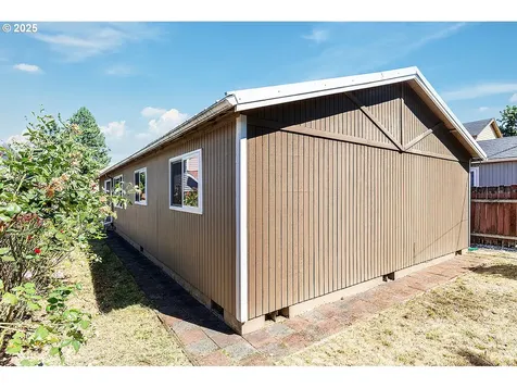 6331 SE 83rd Avenue Portland OR 97266