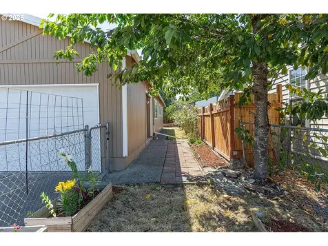 6331 SE 83rd Avenue Portland OR 97266