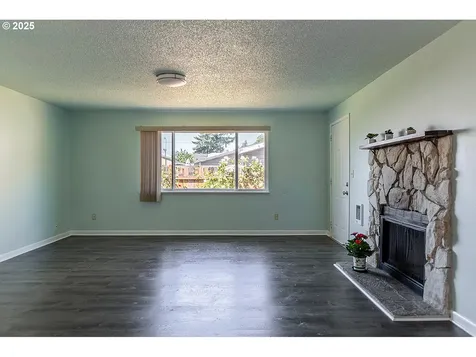 6331 SE 83rd Avenue Portland OR 97266