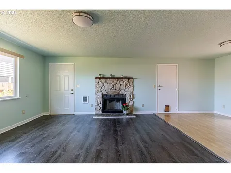 6331 SE 83rd Avenue Portland OR 97266