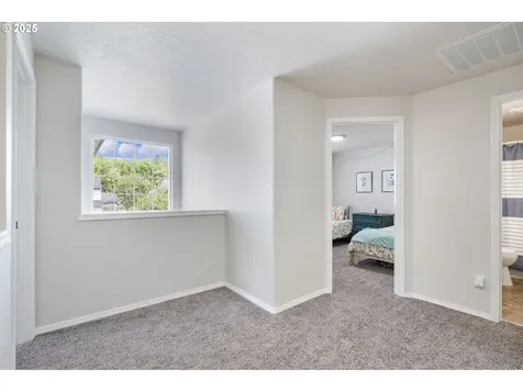 2111 SW 5th Street Battle Ground WA 98604