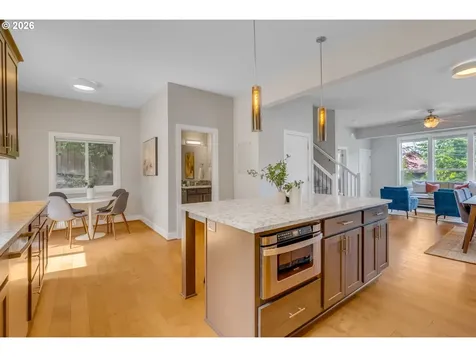 3014 SW Iowa Street Portland OR 97239
