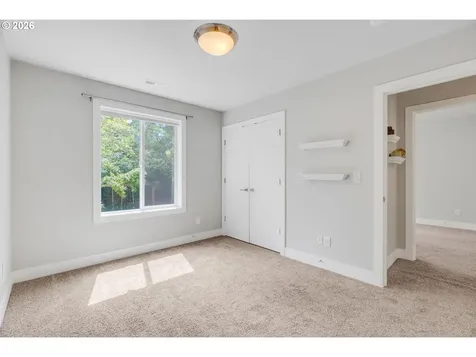 3014 SW Iowa Street Portland OR 97239