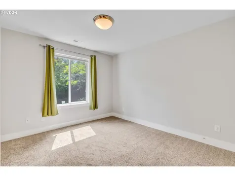 3014 SW Iowa Street Portland OR 97239