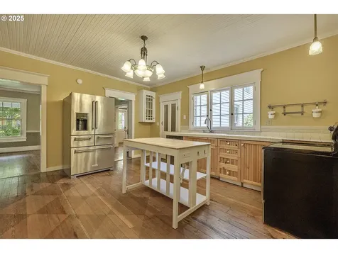 2117 A Street Forest Grove OR 97116