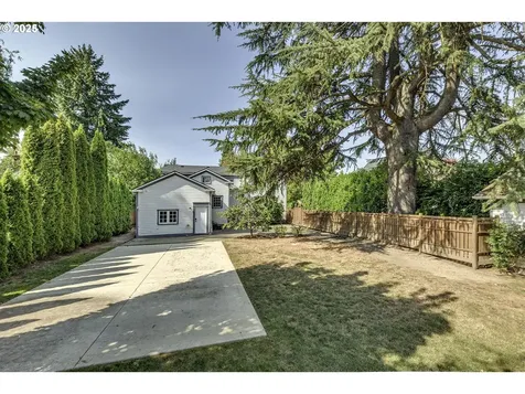 2117 A Street Forest Grove OR 97116