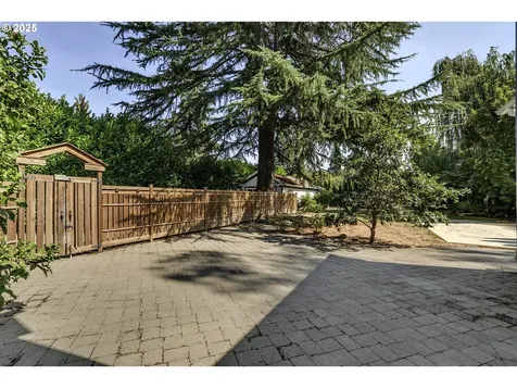 2117 A Street Forest Grove OR 97116