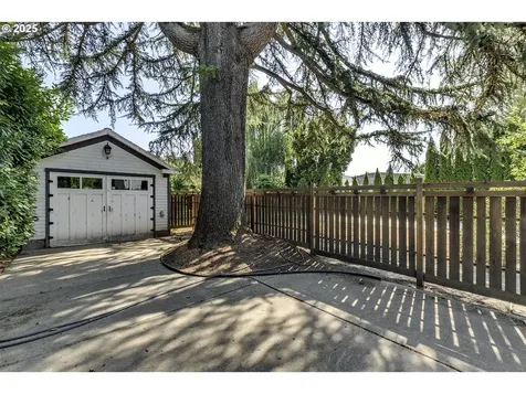 2117 A Street Forest Grove OR 97116