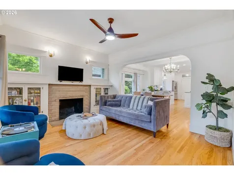 2534 SE 32nd Avenue Portland OR 97202