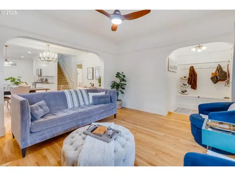 2534 SE 32nd Avenue Portland OR 97202