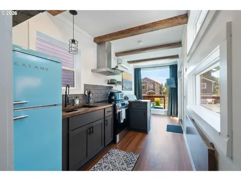335 Hillsdale Street Oceanside OR 97134