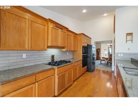 14213 NW 28th Place Vancouver WA 98685