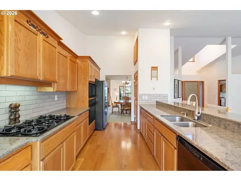 14213 NW 28th Place Vancouver WA 98685