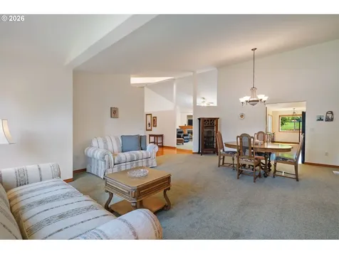 14213 NW 28th Place Vancouver WA 98685