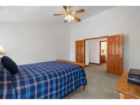 14213 NW 28th Place Vancouver WA 98685