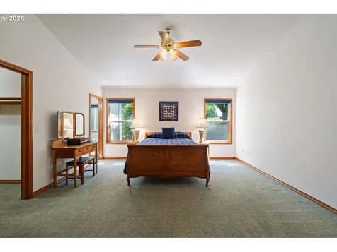 14213 NW 28th Place Vancouver WA 98685