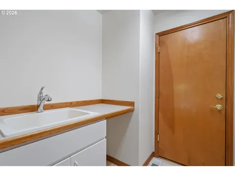 14213 NW 28th Place Vancouver WA 98685