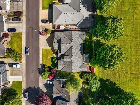 14213 NW 28th Place Vancouver WA 98685