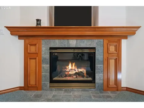 14213 NW 28th Place Vancouver WA 98685